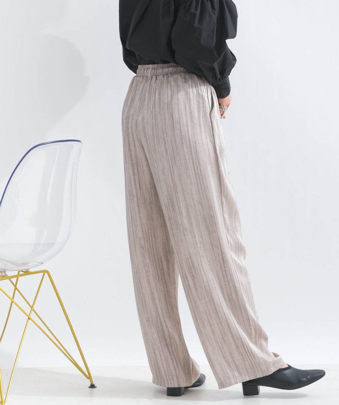 シャドーストライプストレートパンツ