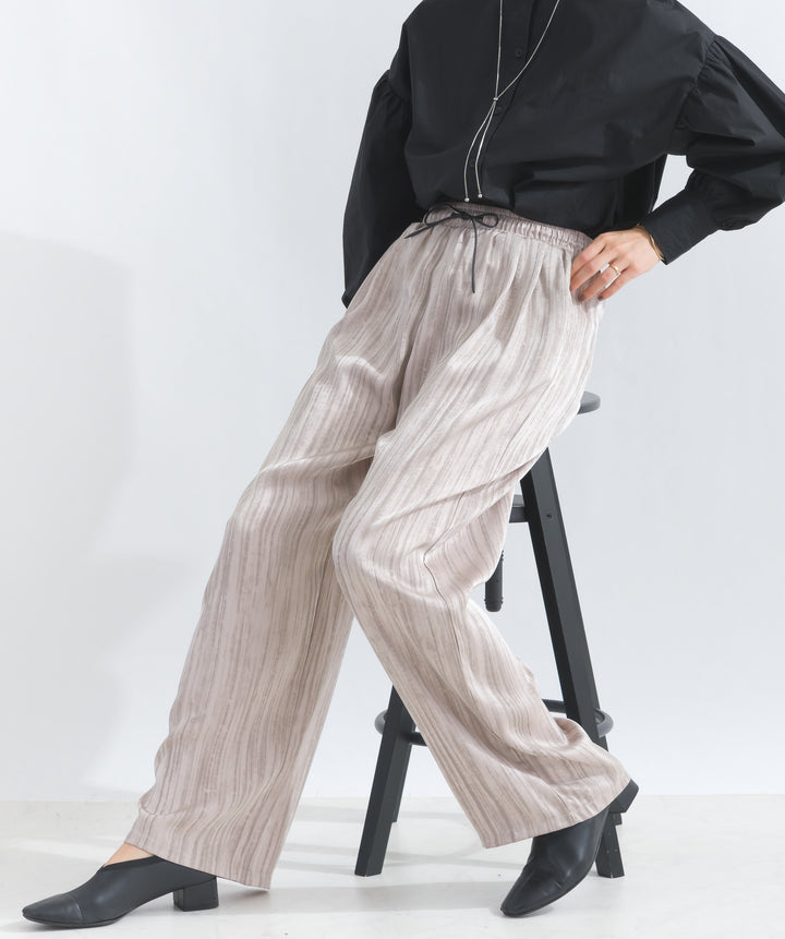 シャドーストライプストレートパンツ