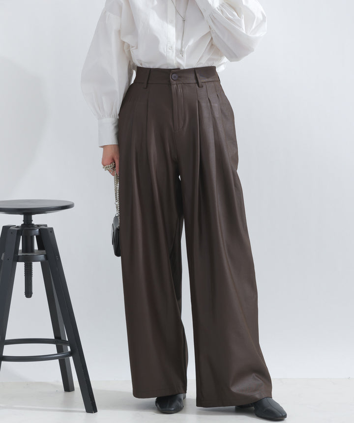 ダブルタックワイドパンツ