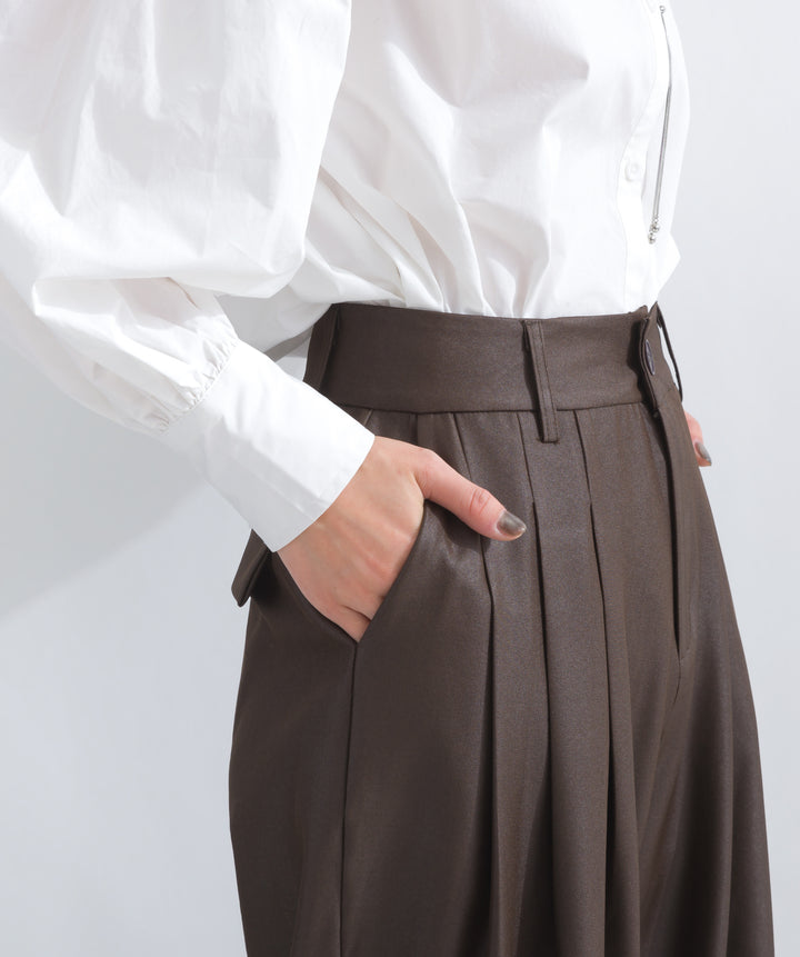 ダブルタックワイドパンツ