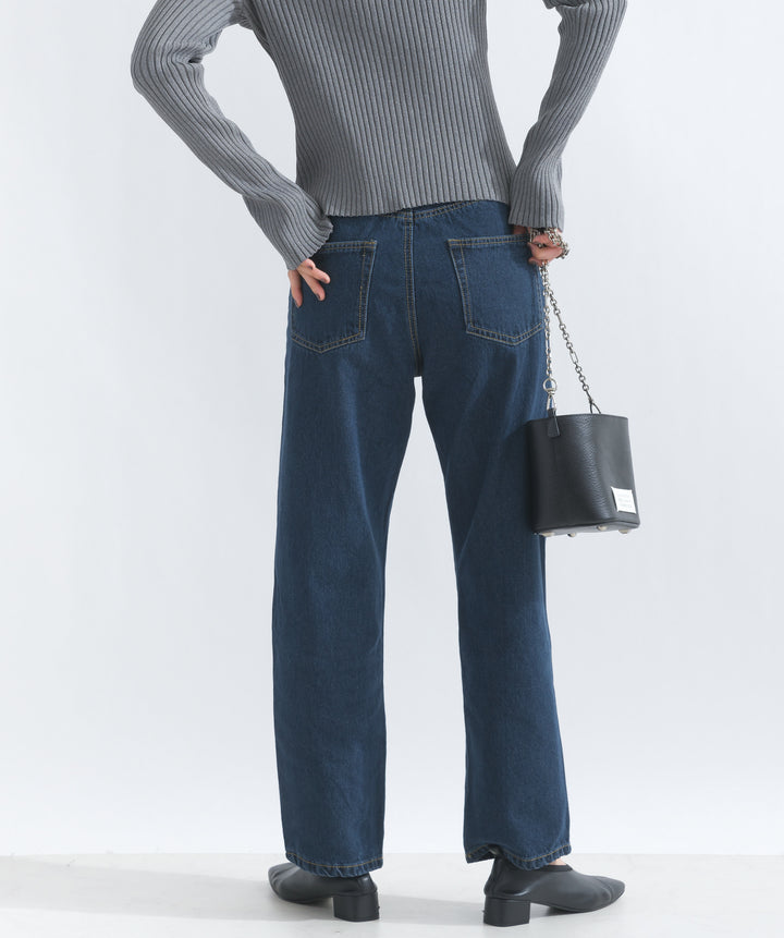 ストレートデニムパンツ
