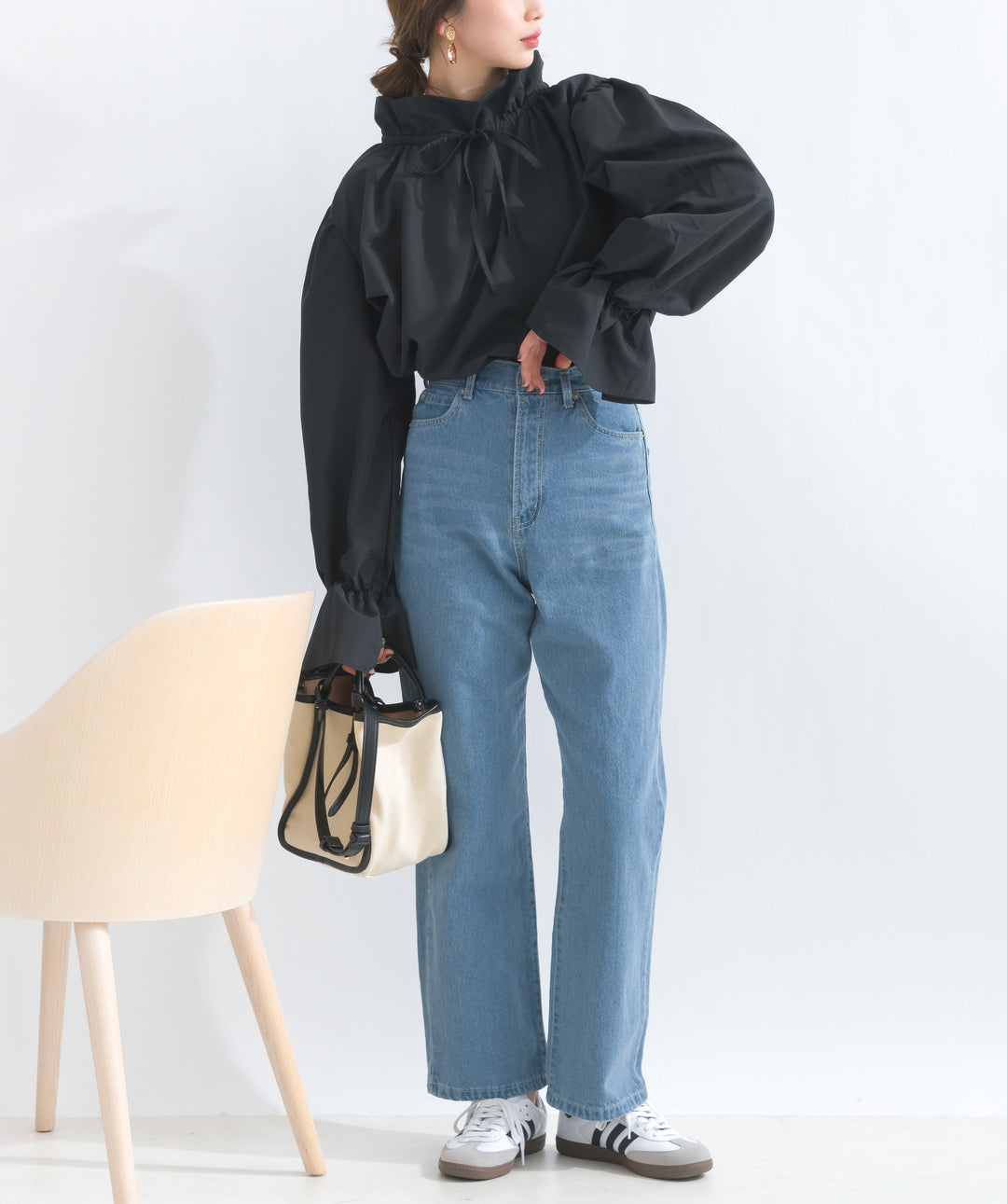 ストレートデニムパンツ