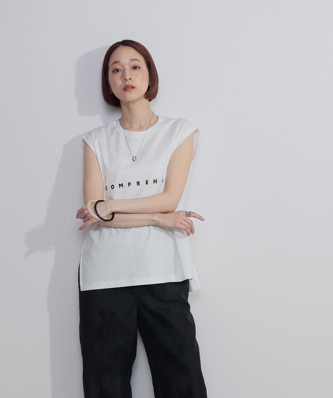 【SET】コンパクトスムースロゴフレンチトップス+フラワー刺繍シアーパンツ(2set)