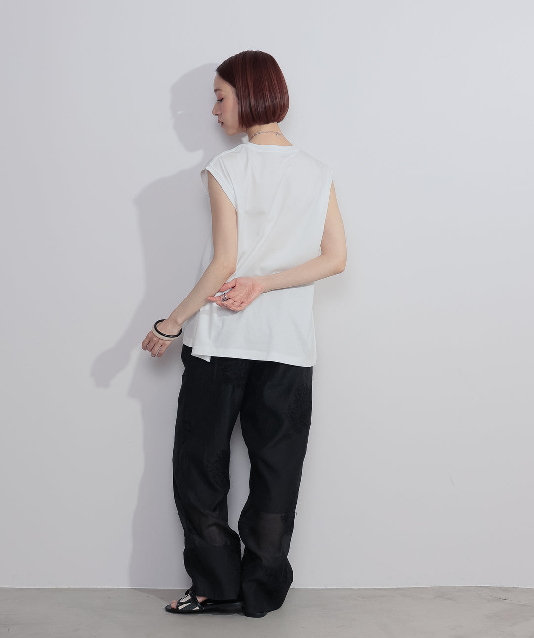 【SET】コンパクトスムースロゴフレンチトップス+フラワー刺繍シアーパンツ(2set)
