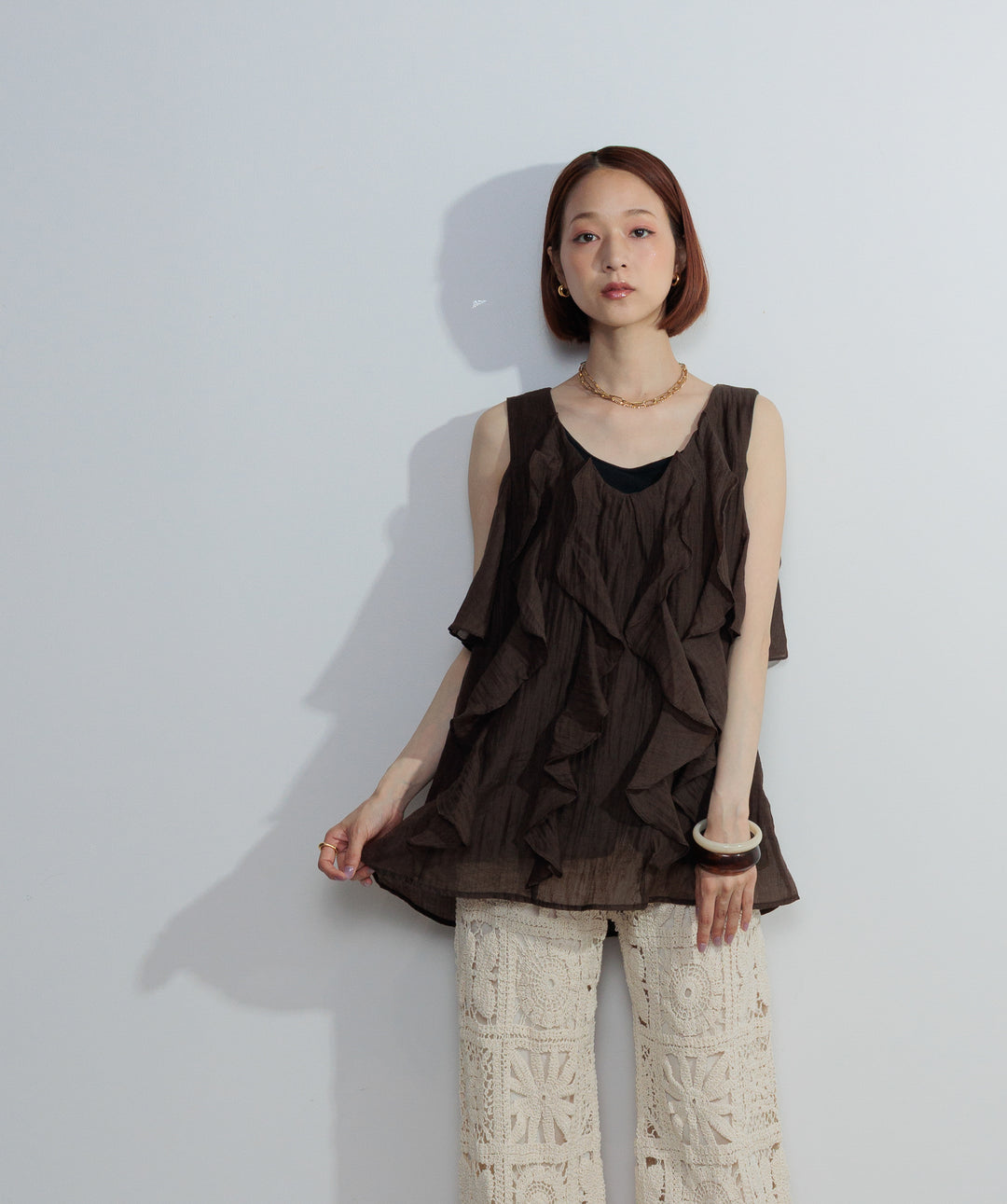 【SET】ラッフルオープンショルダーブラウス+ブロッククロシェニットパンツ(2set)