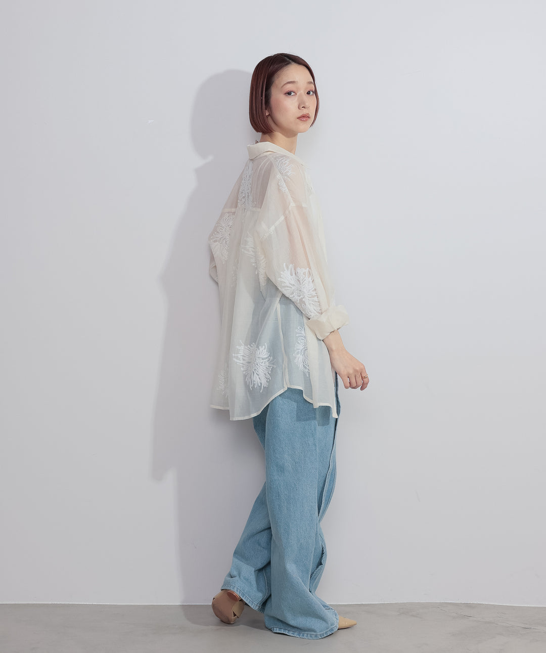 【SET】フラワー刺繍シアーシャツ+フリルウェーブデニムパンツ(2set)