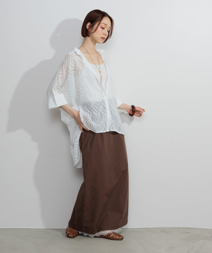 バックスリットレースヘムスカート