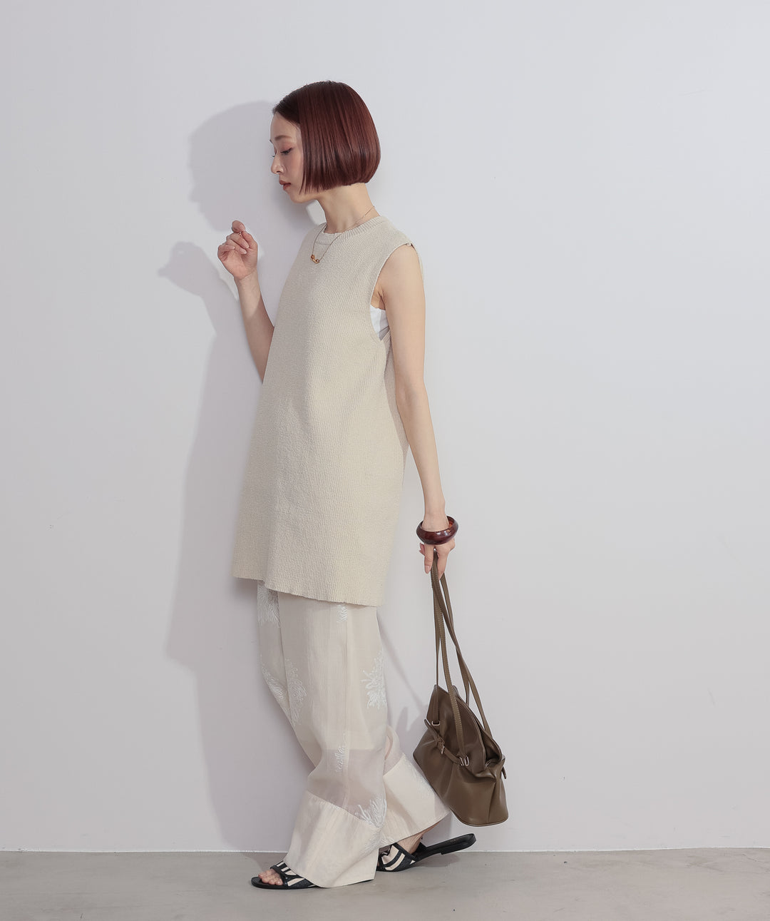 【SET】リブニットバックスリットタンク+フラワー刺繍シアーパンツ(2set)