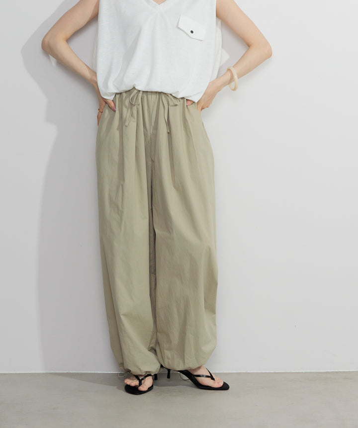 タックデザインドロストパンツ