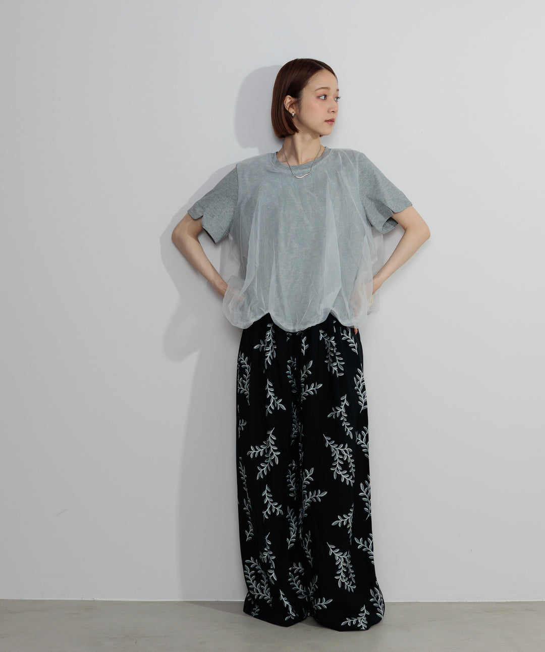 【SET】スカラップヘムレースドッキングTシャツ+ボタニカルワイドパンツ(2set)