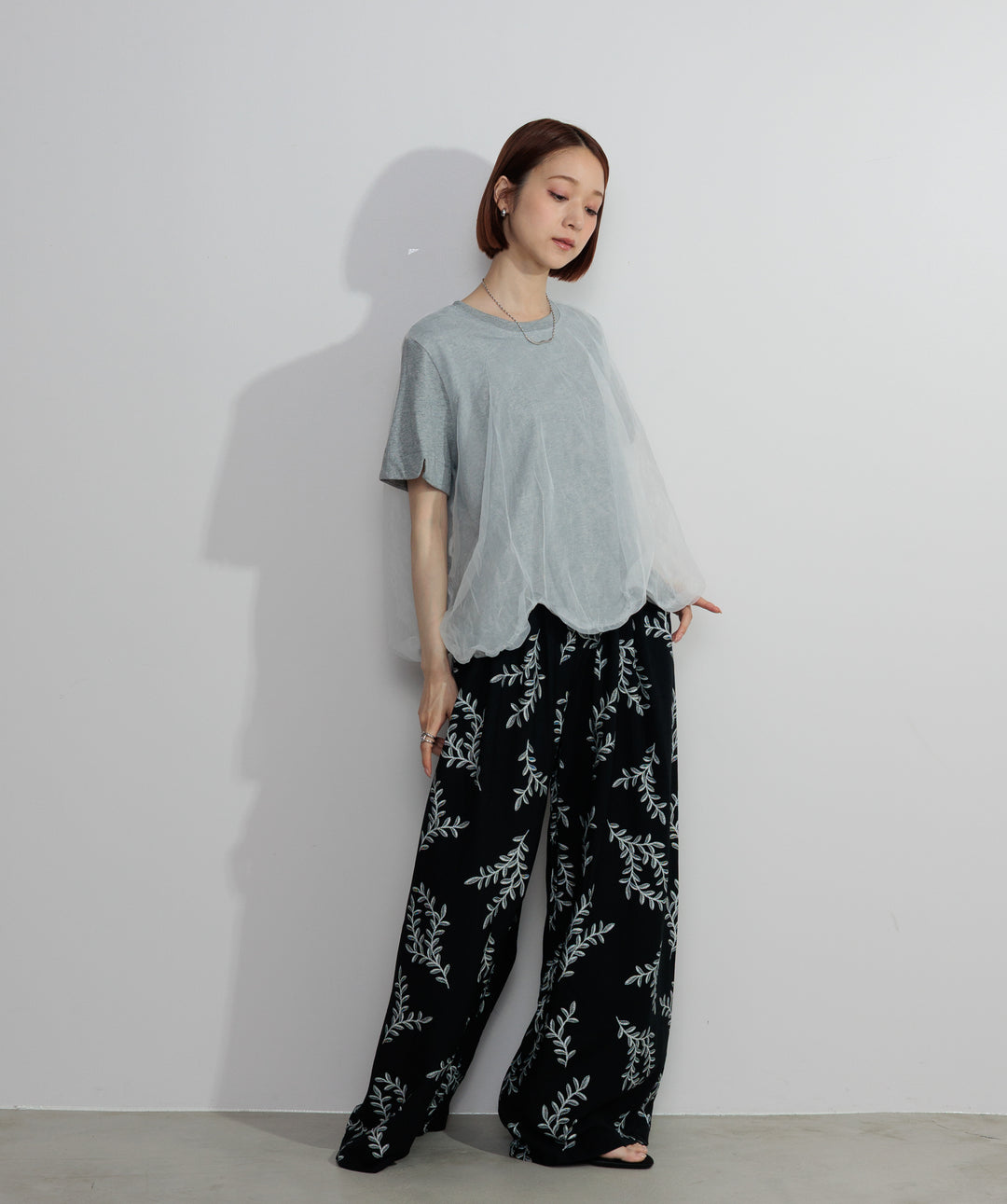 【SET】スカラップヘムレースドッキングTシャツ+ボタニカルワイドパンツ(2set)