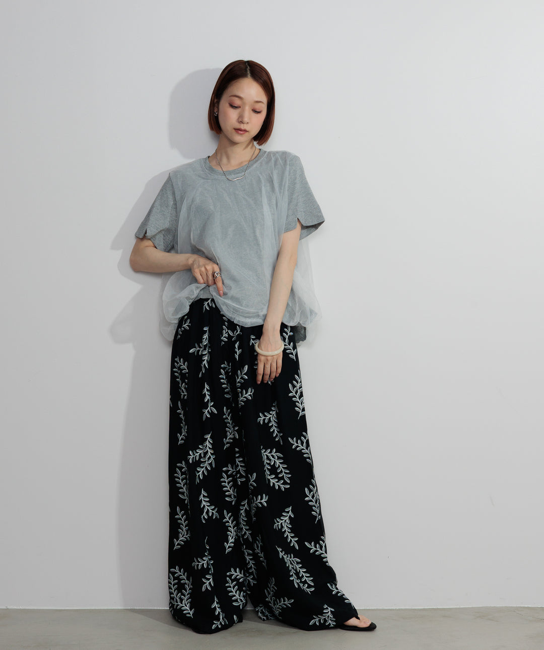 【SET】スカラップヘムレースドッキングTシャツ+ボタニカルワイドパンツ(2set)