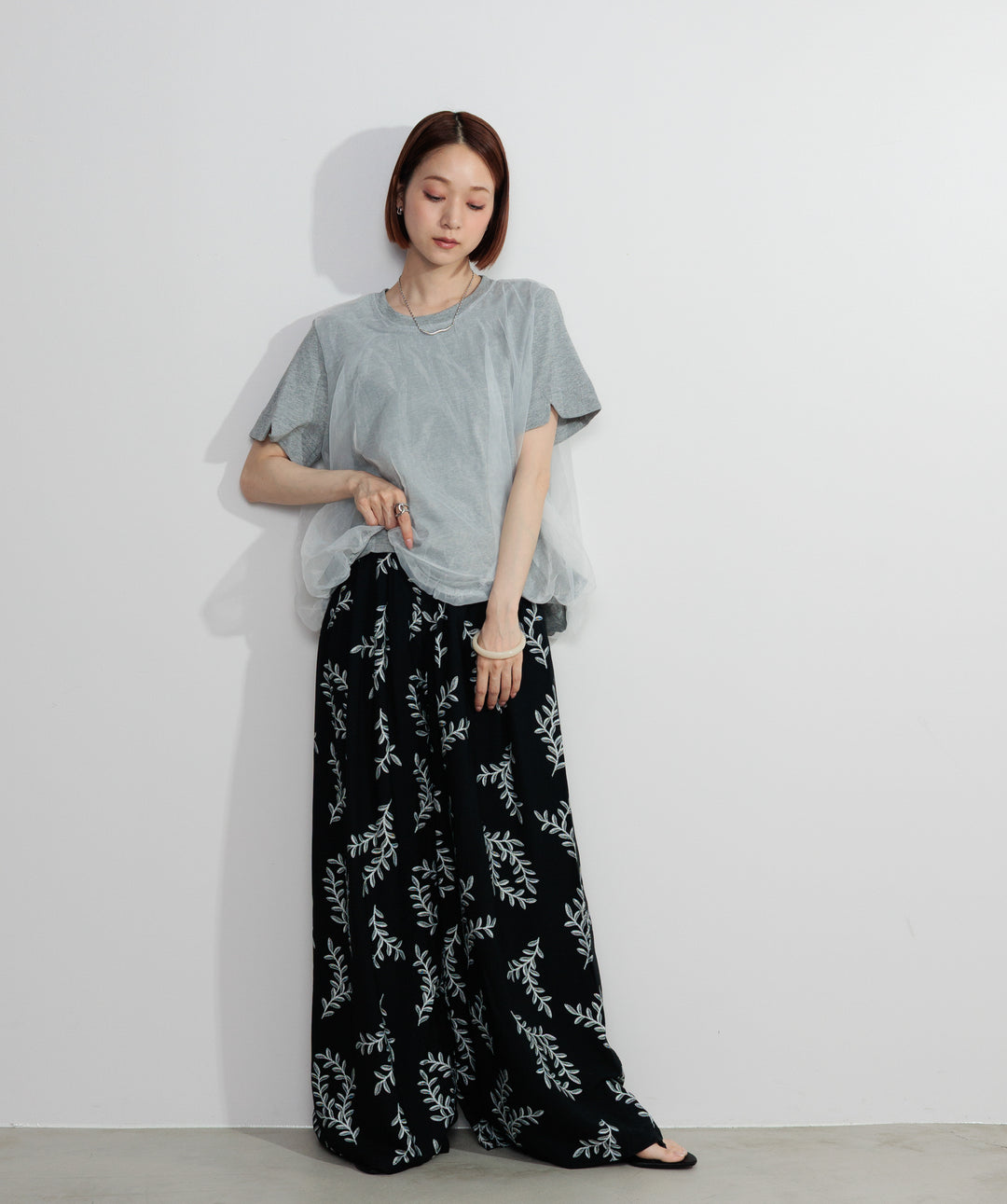 オーバーチュールスカラップTシャツ
