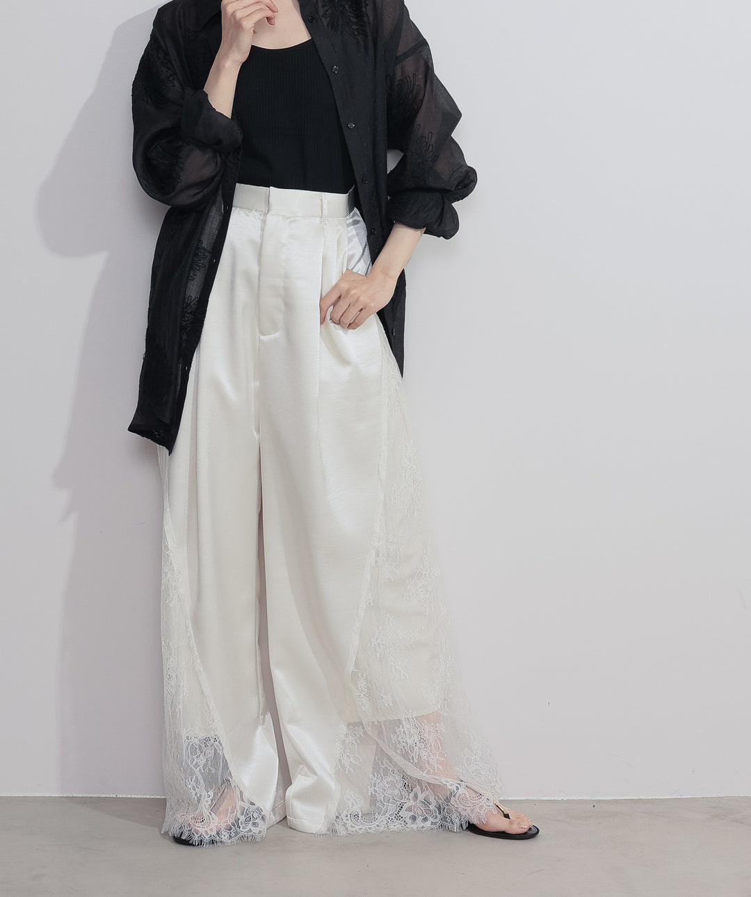 【SET】フラワー刺繍シアーシャツ+サテンxレースタックパンツ(2set)