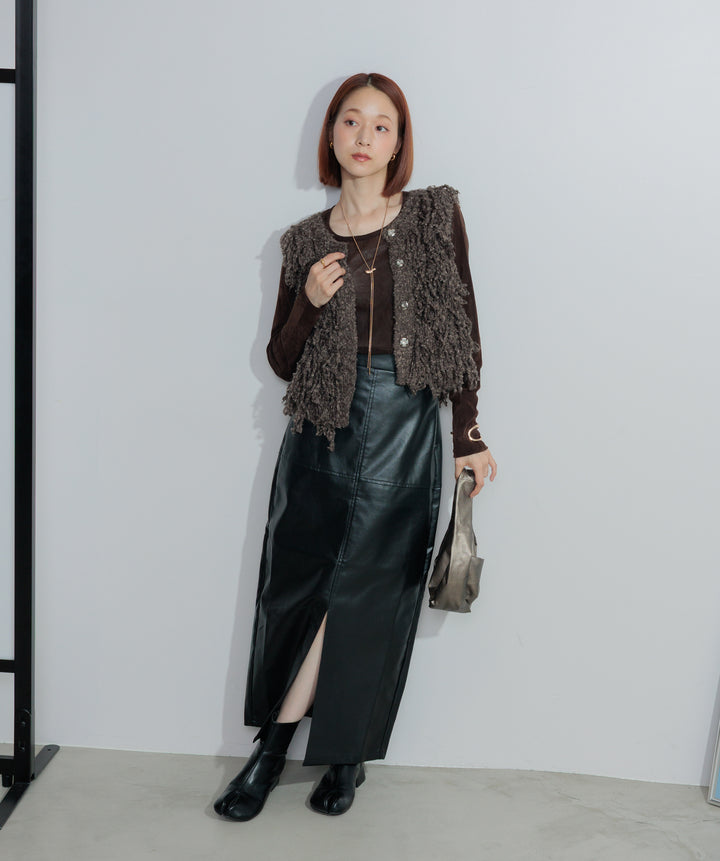 フェイクレザースリットロングスカート