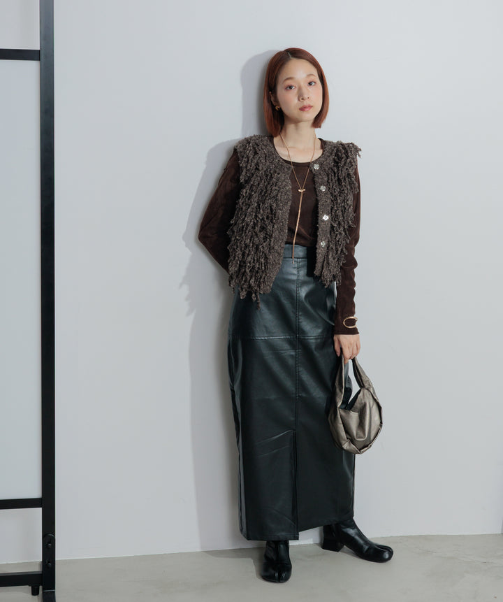 フェイクレザースリットロングスカート
