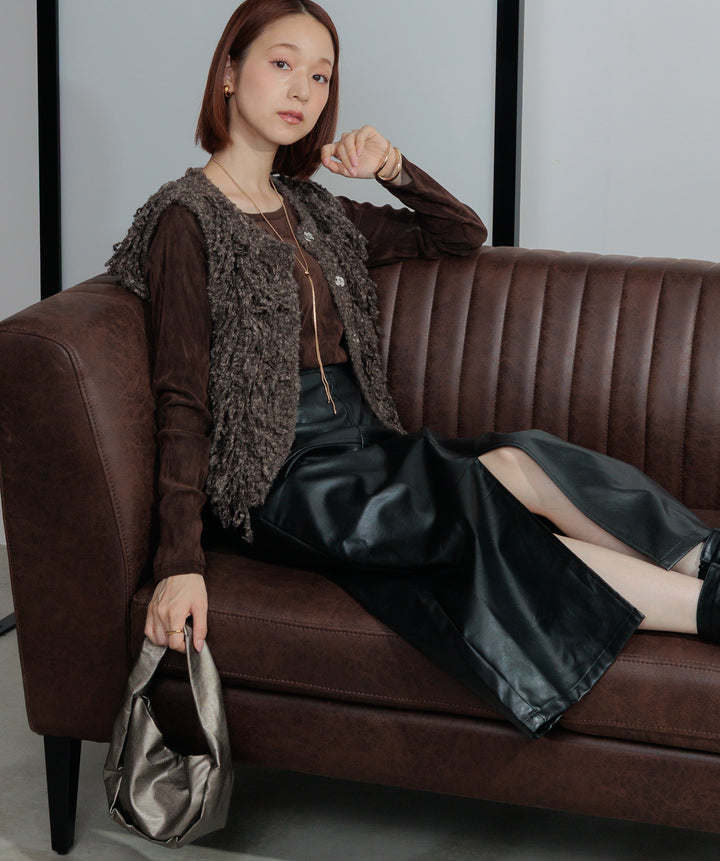 フェイクレザースリットロングスカート