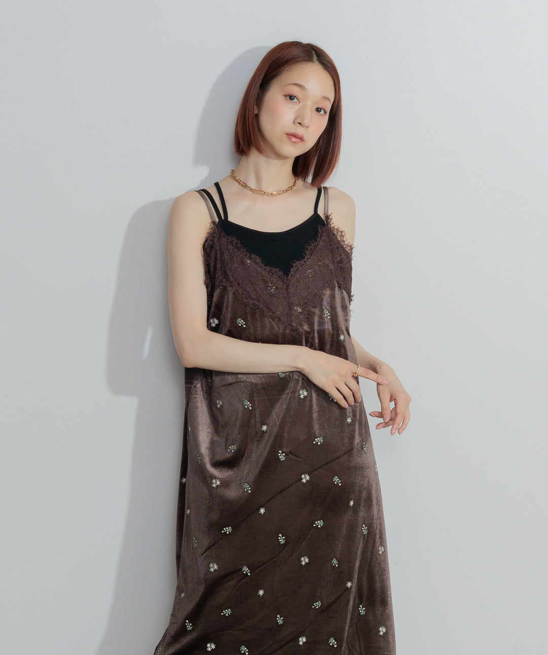 ベロア刺繍レースキャミワンピース