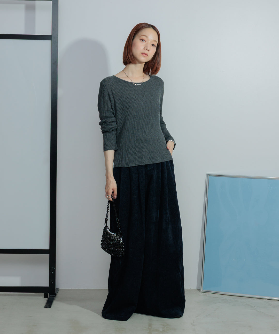 バックオープンリブカットソー