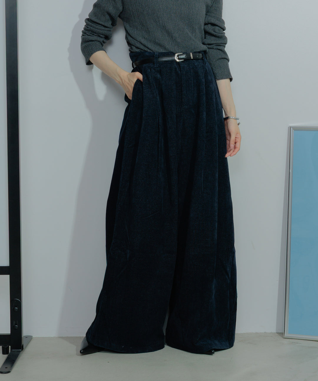 コーデュロイベロアタックワイドパンツ