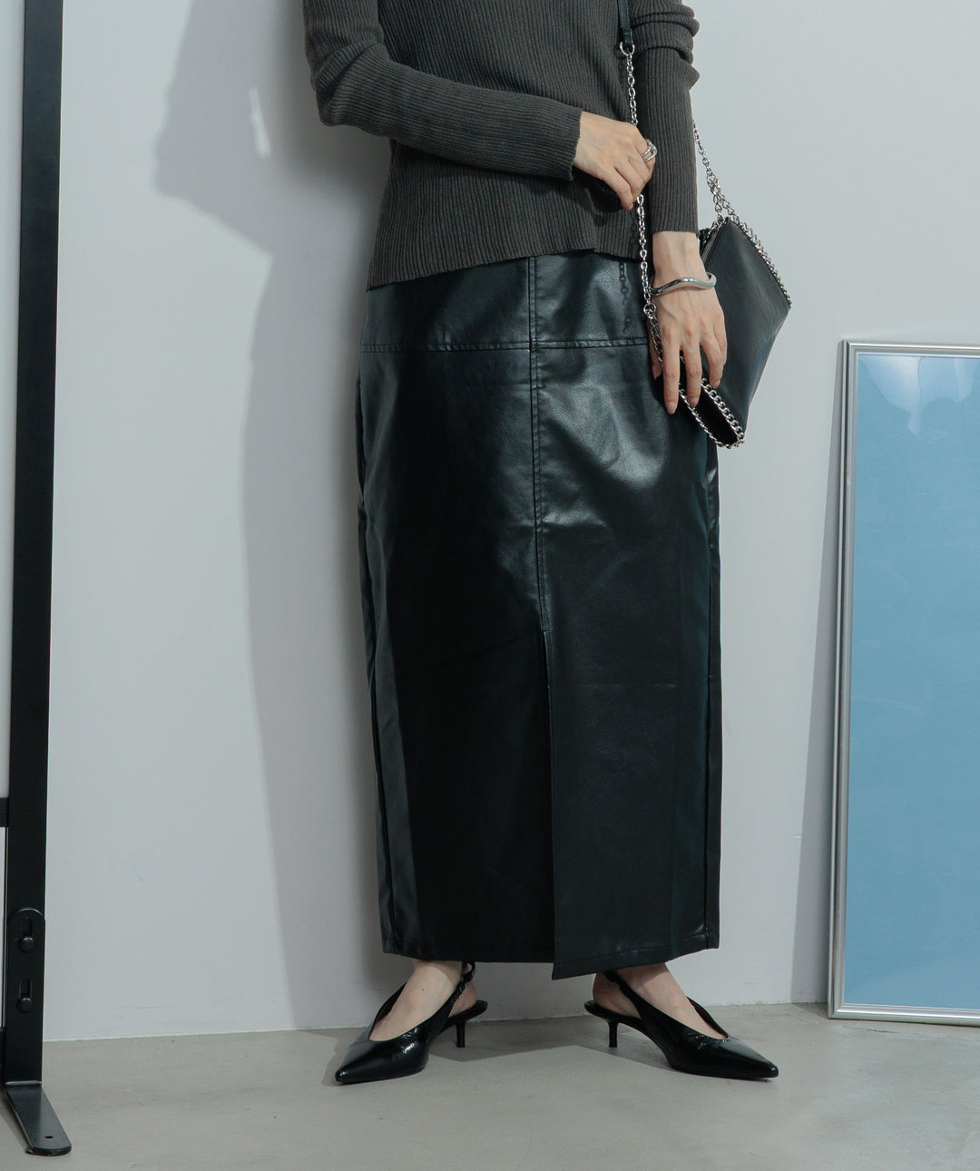 【SET】バックオープンリブカットソー+フェイクレザースリットロングスカート(2set)