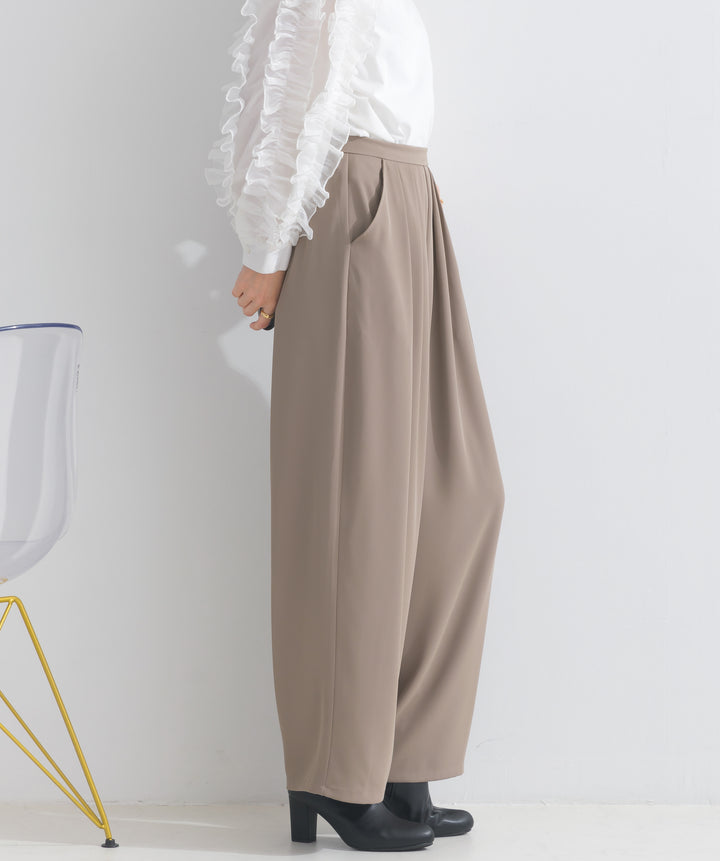 エステルスムースタックカーブパンツ