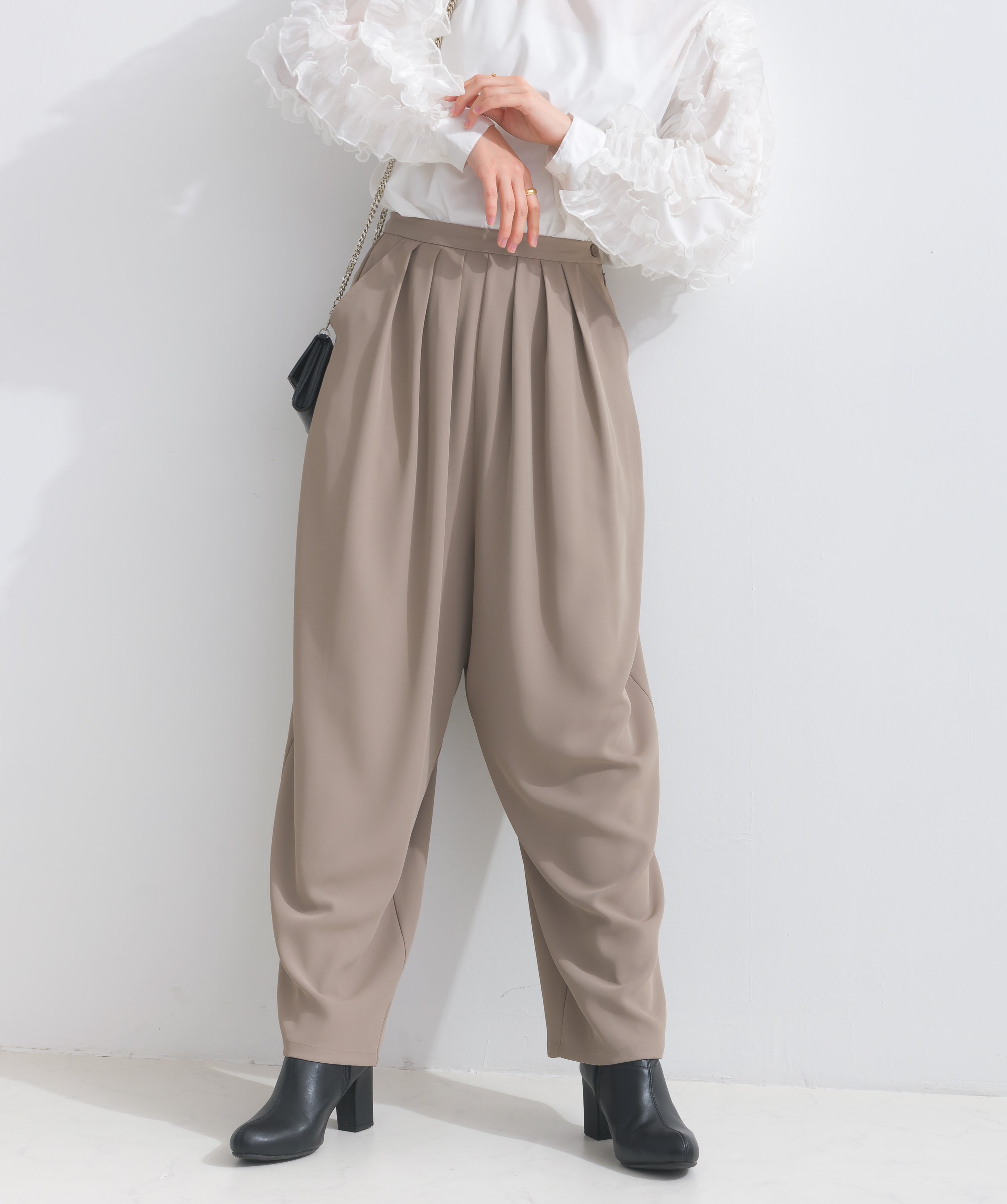 エステルスムースタックカーブパンツ – OandI