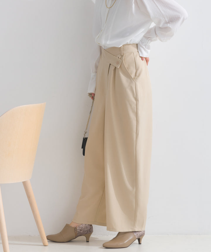 アシメラップドレープパンツ