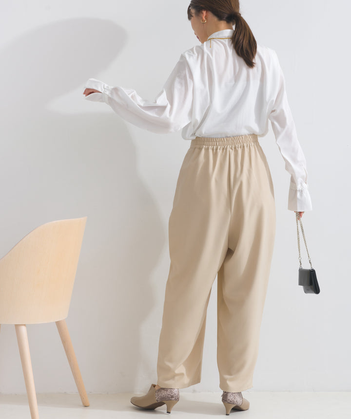 アシメラップドレープパンツ