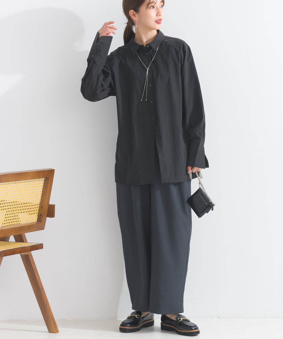 バックギャザーシャツ