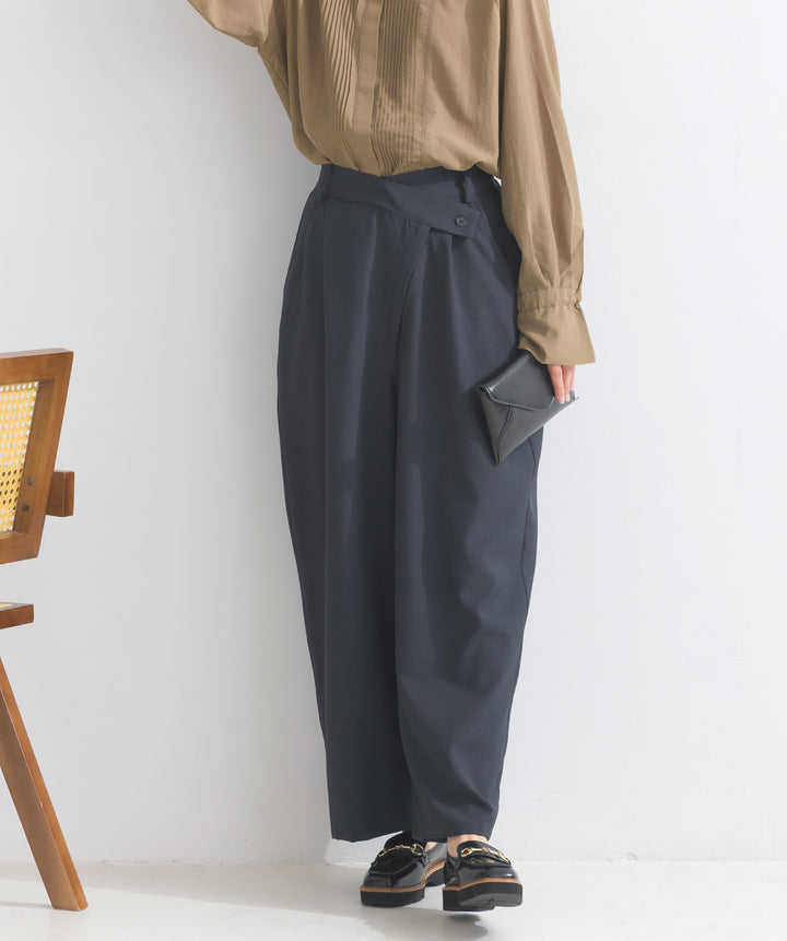 アシメラップドレープパンツ
