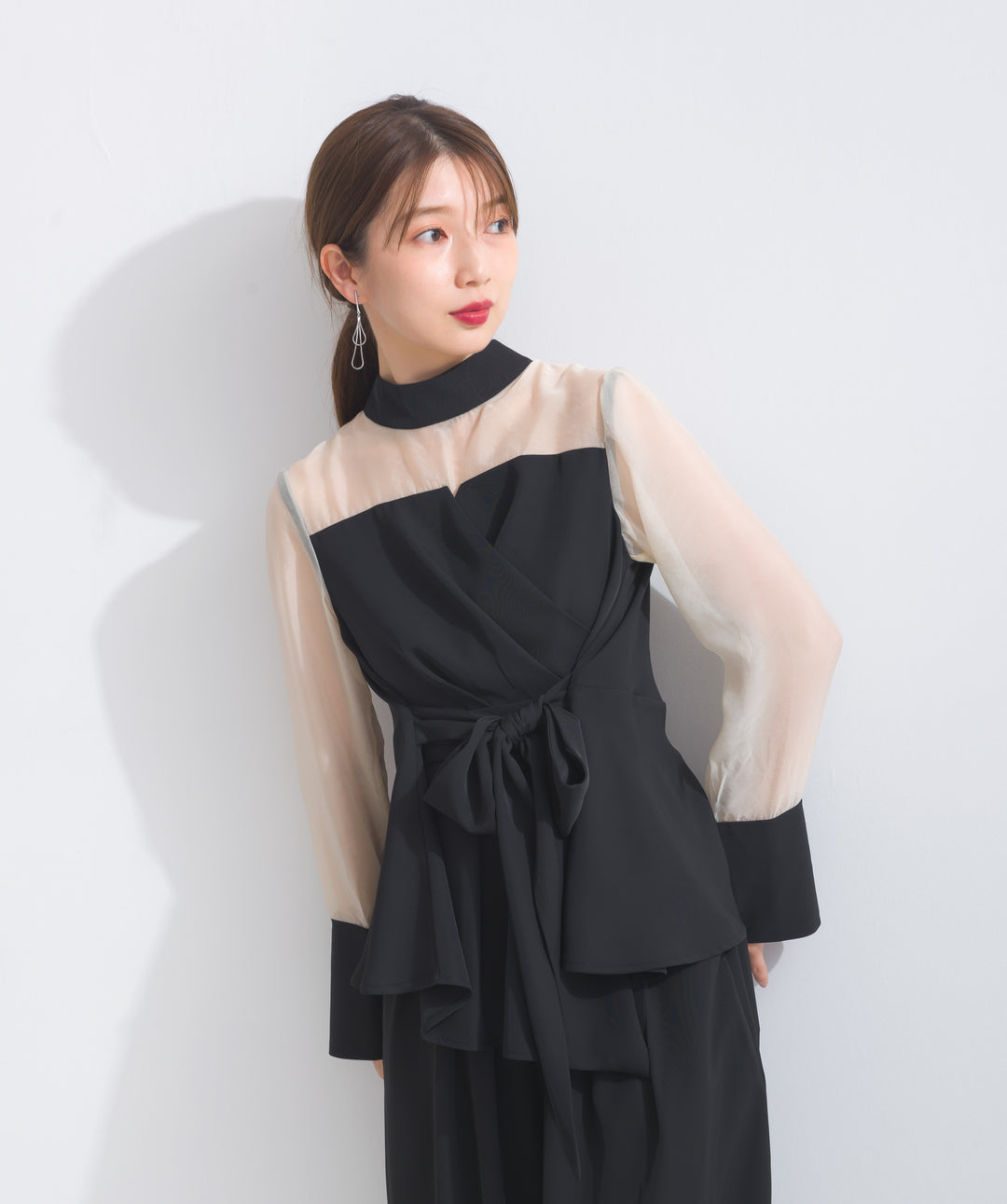 オーガンジードッキングカシュクールブラウス