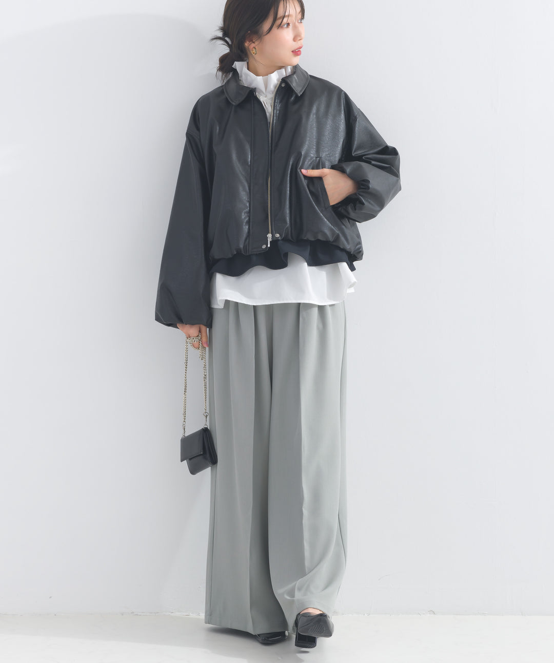フェイクレザーショート丈ブルゾン
