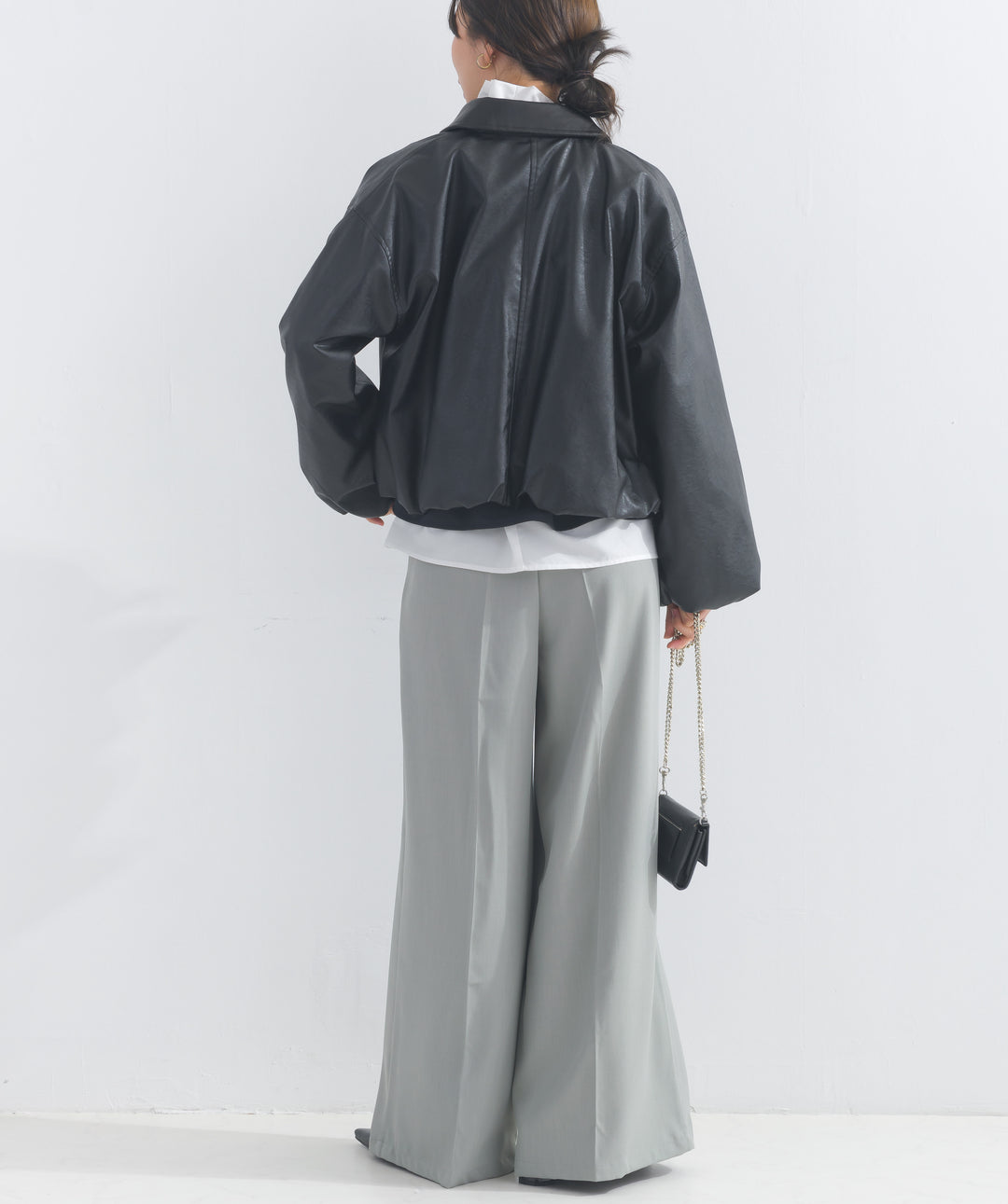 フェイクレザーショート丈ブルゾン