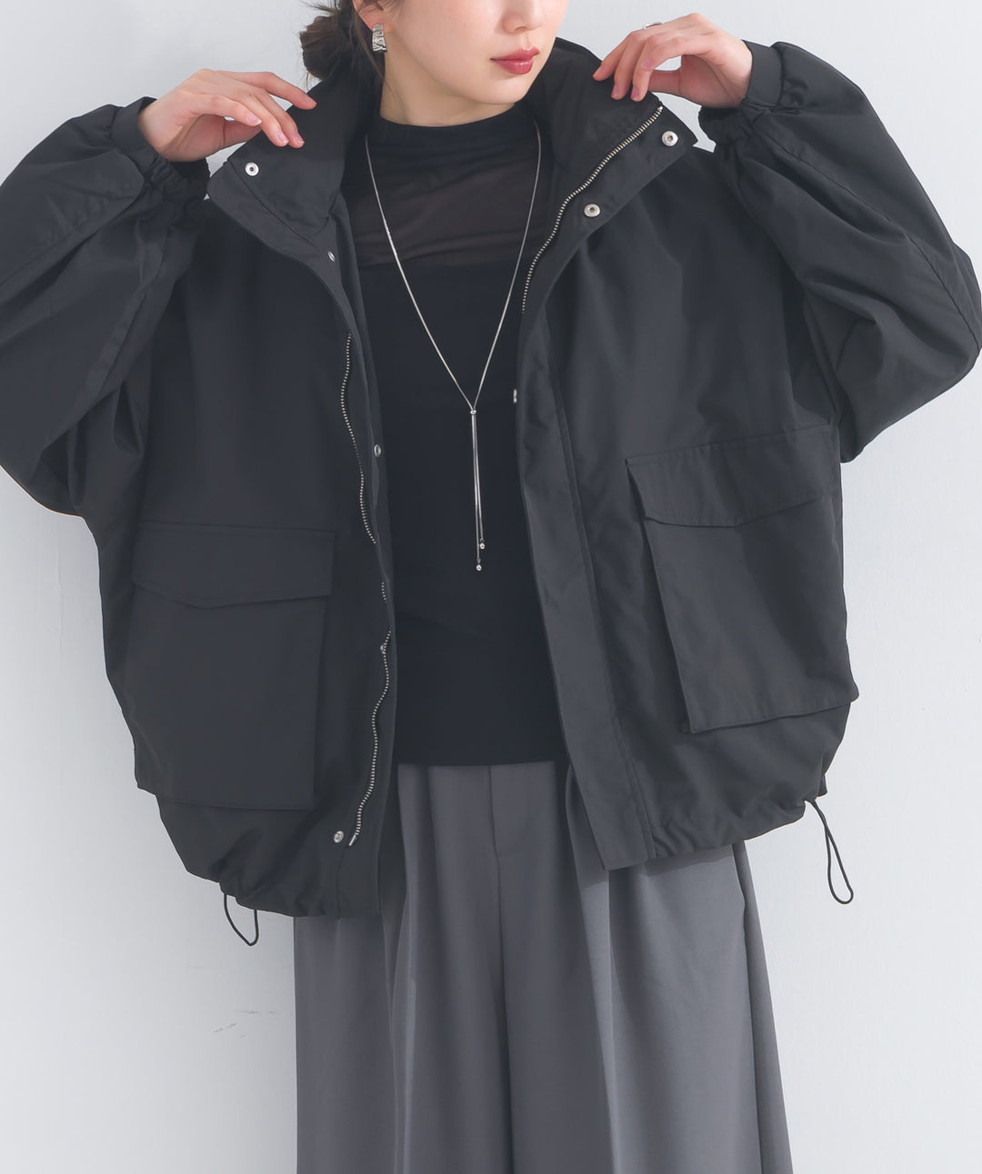 モックネックシアートップス