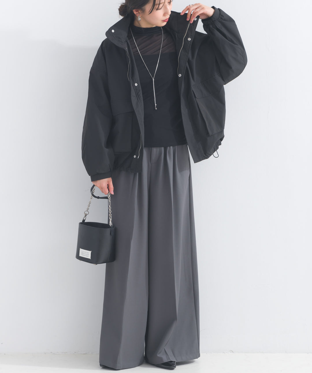モックネックシアートップス
