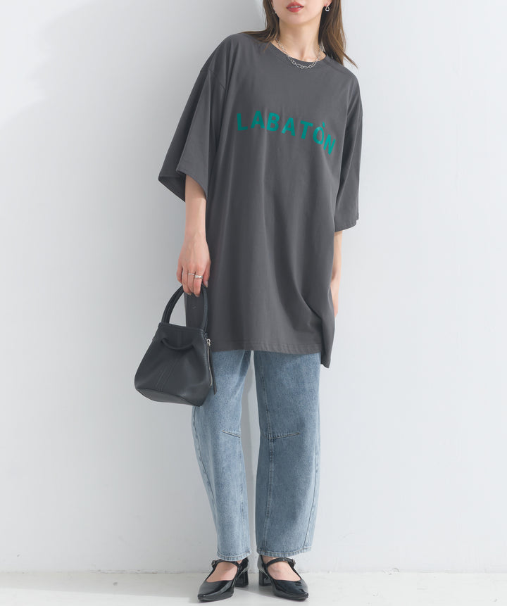 カーヴィーデニムパンツ