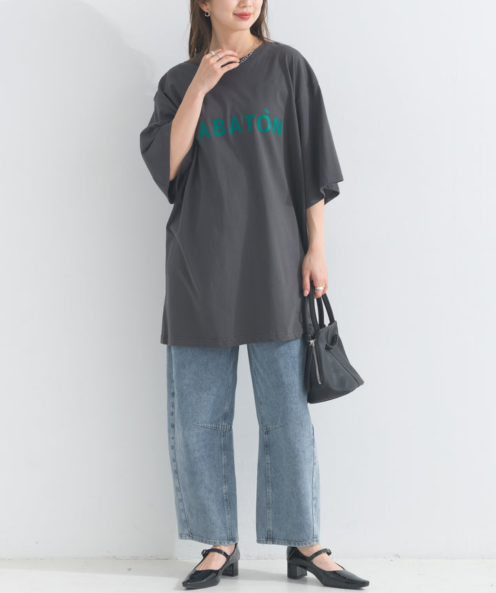 カーヴィーデニムパンツ
