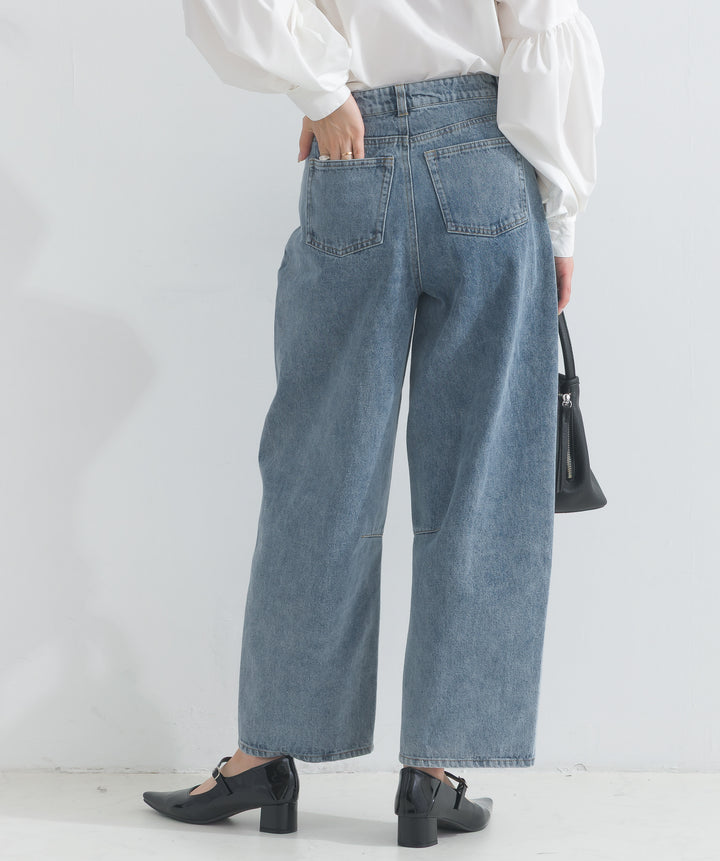 カーヴィーデニムパンツ
