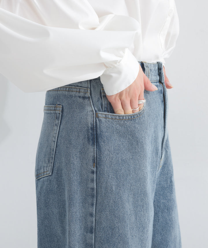 カーヴィーデニムパンツ