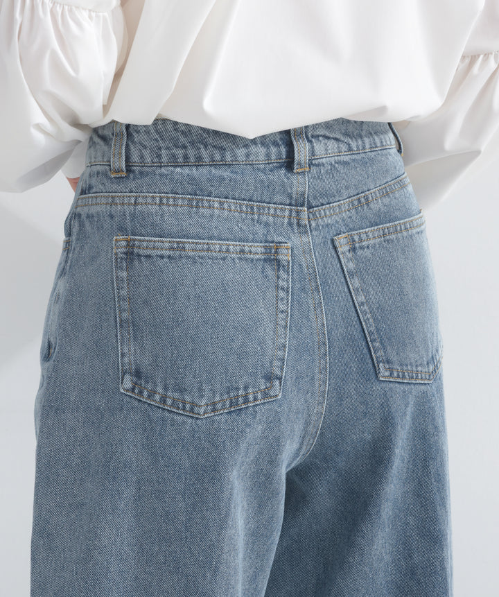 カーヴィーデニムパンツ