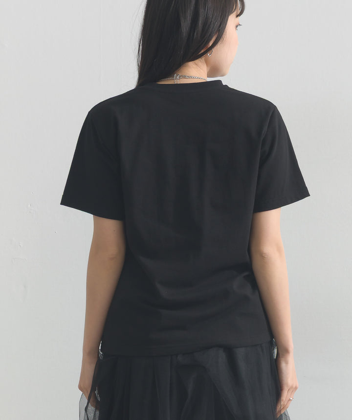 エンボスロゴコンパクトTシャツ