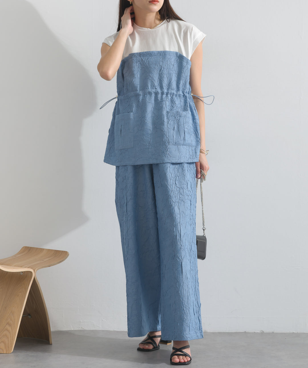 デニム風シワ加工パンツ