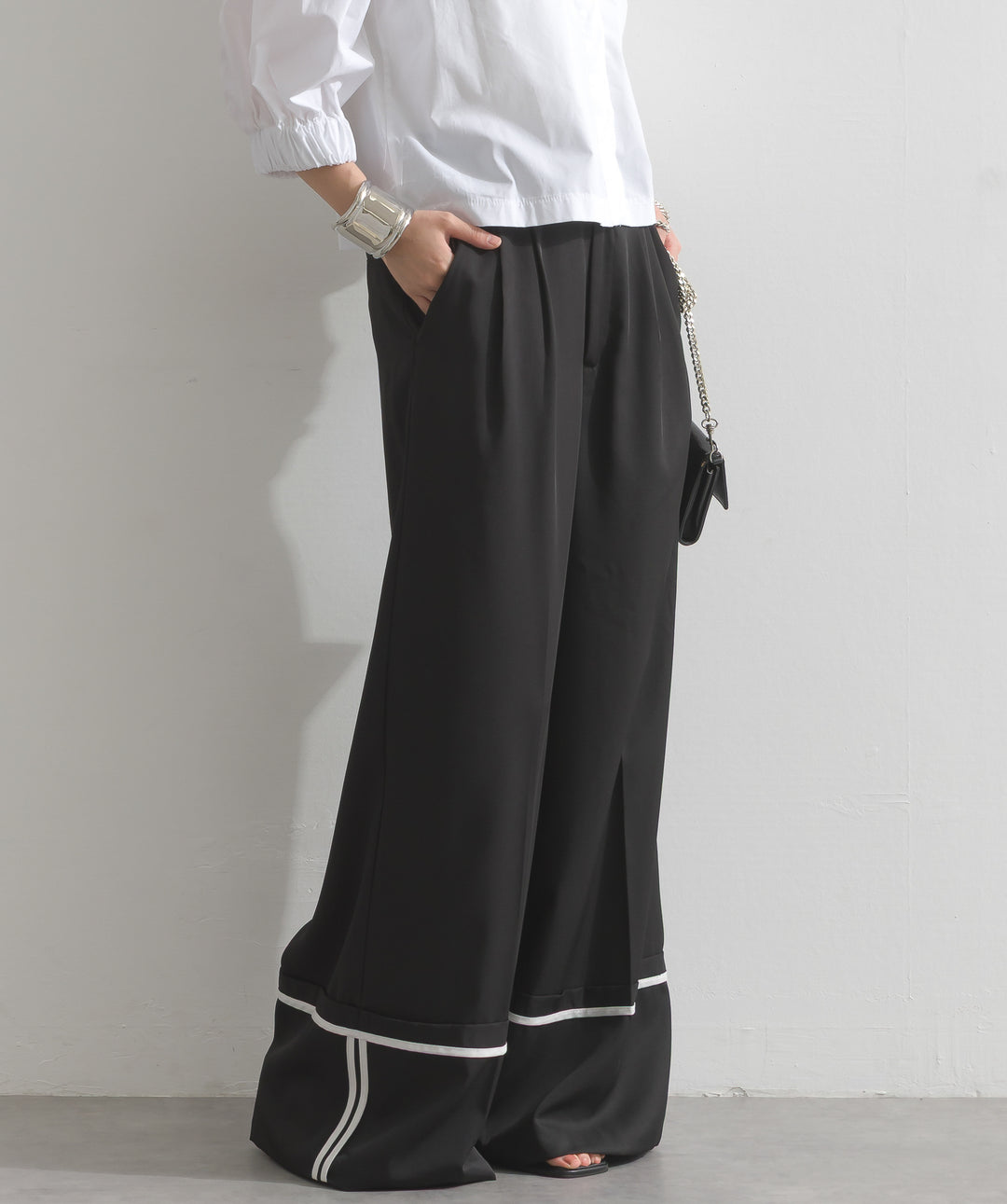 ツイルターンバックパンツ