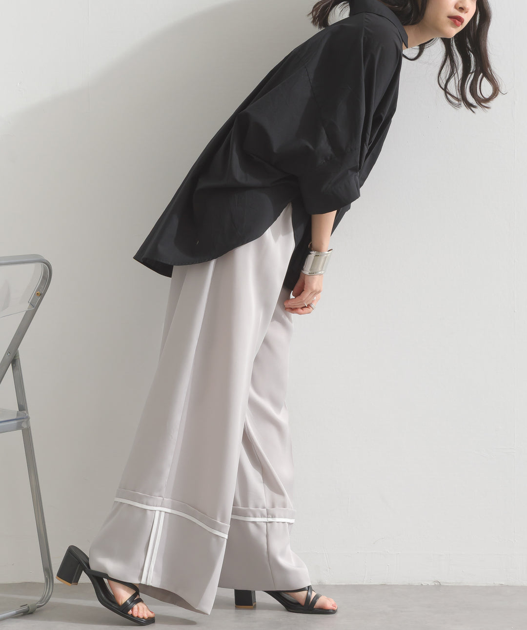 【再入荷】ピンタックデザイン半袖シャツ