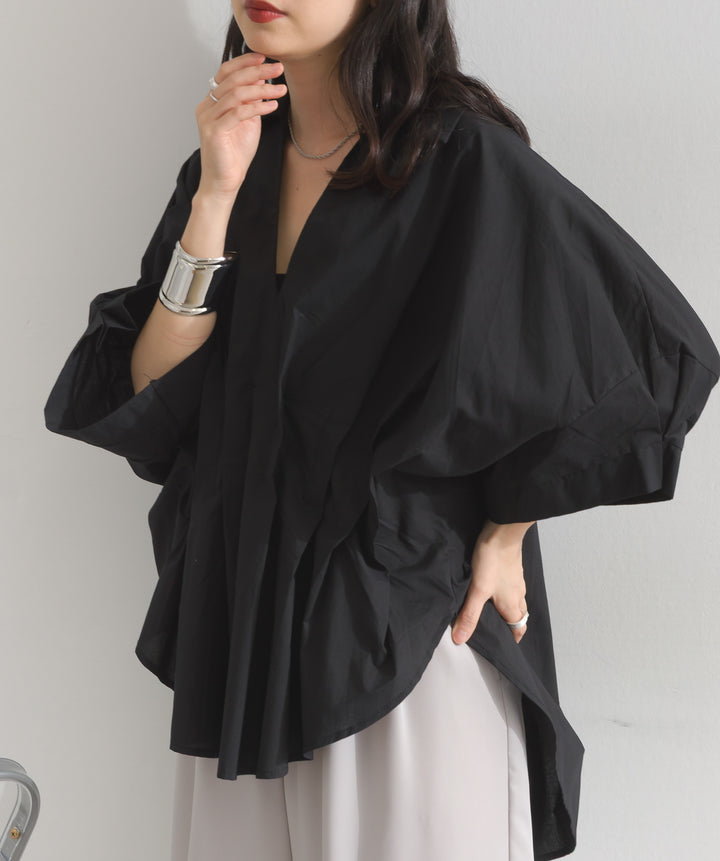 【再入荷】ピンタックデザイン半袖シャツ