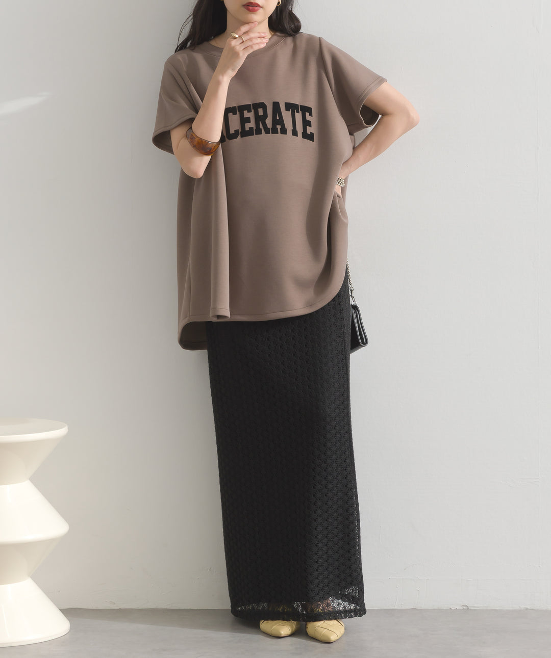 透かし編みカットソーストレートスカート