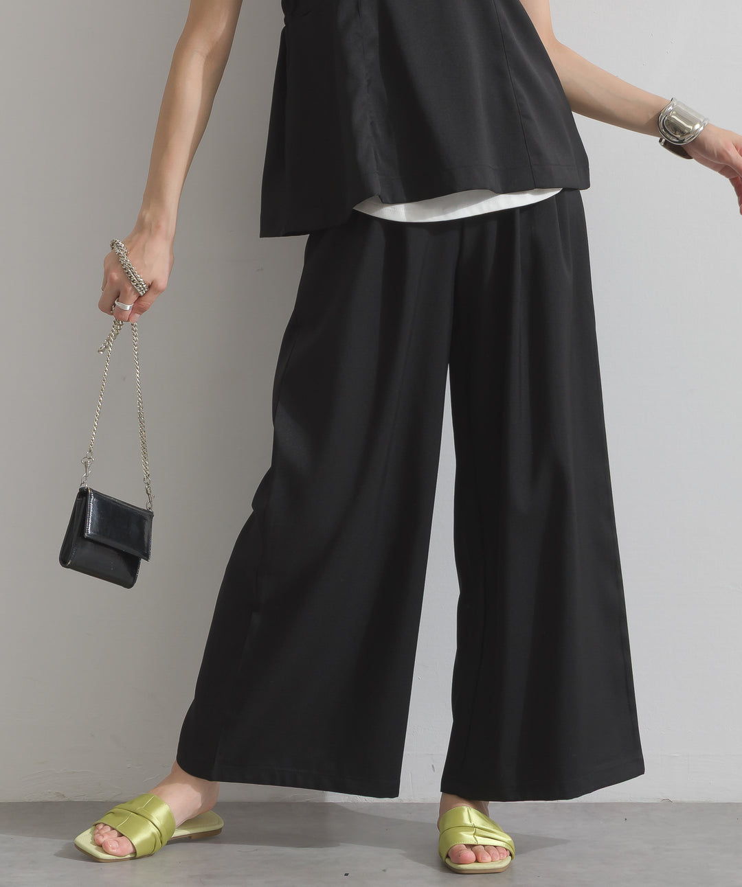 ペプラムビスチェパンツ セットアップ