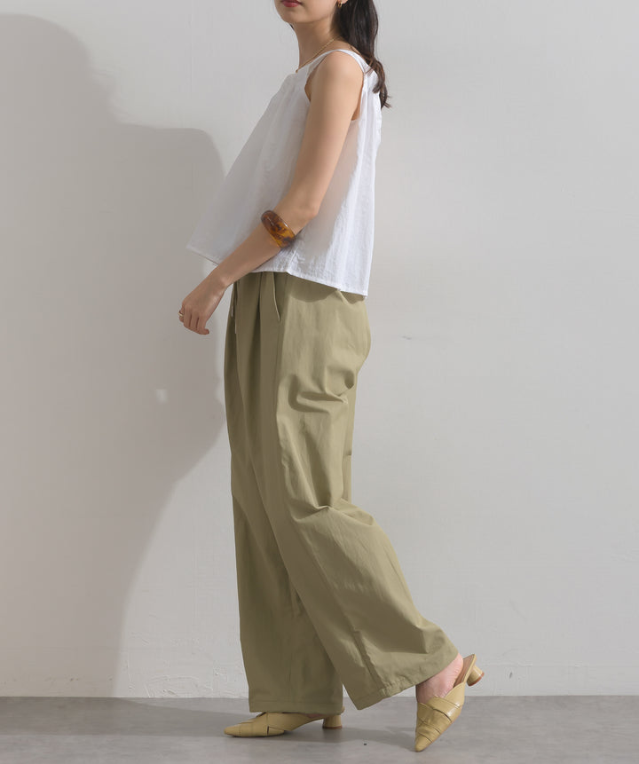 裾ドロストナイロンパンツ