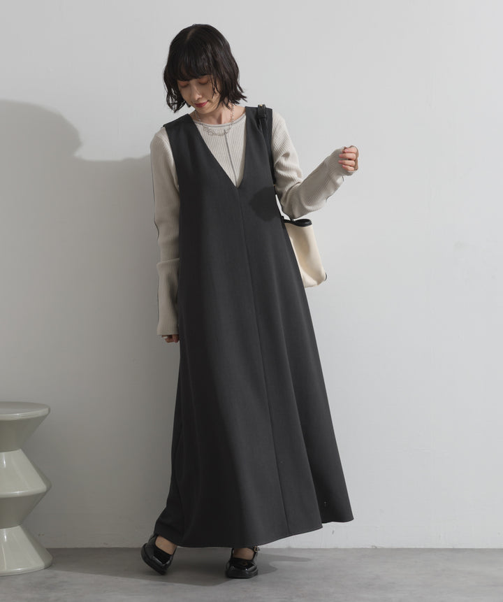 Vネックジャンスカ